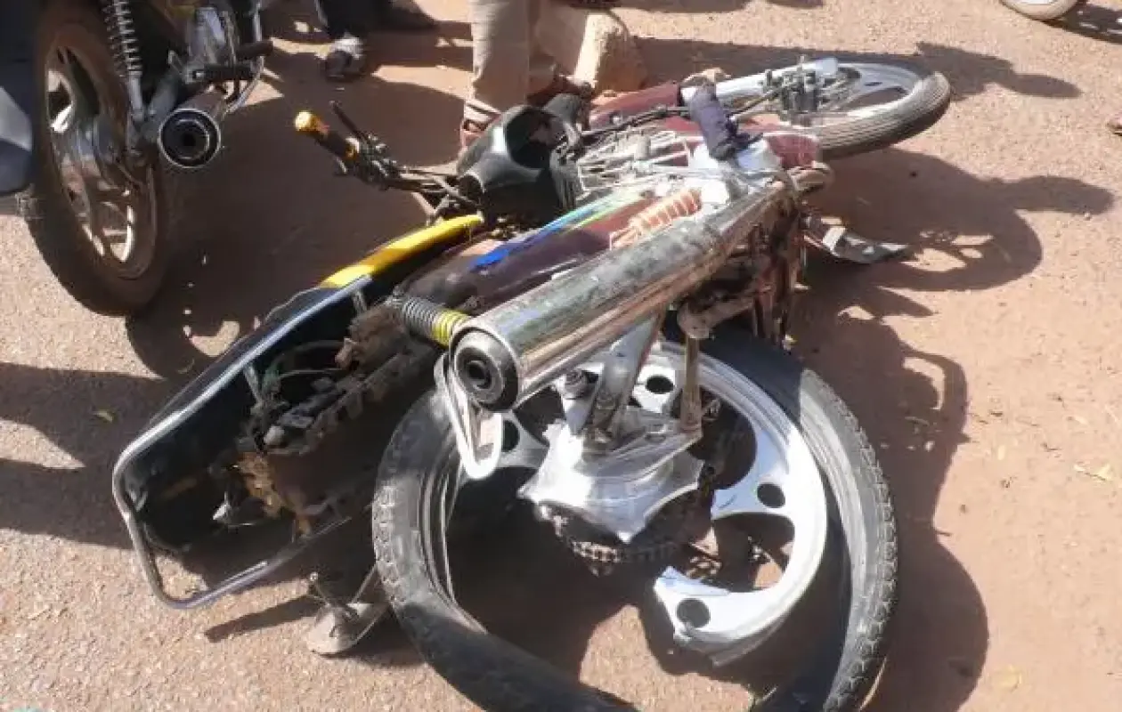KOTHIARY (GOUDIRY) : Un couple sur une moto mortellement heurté par un véhicule