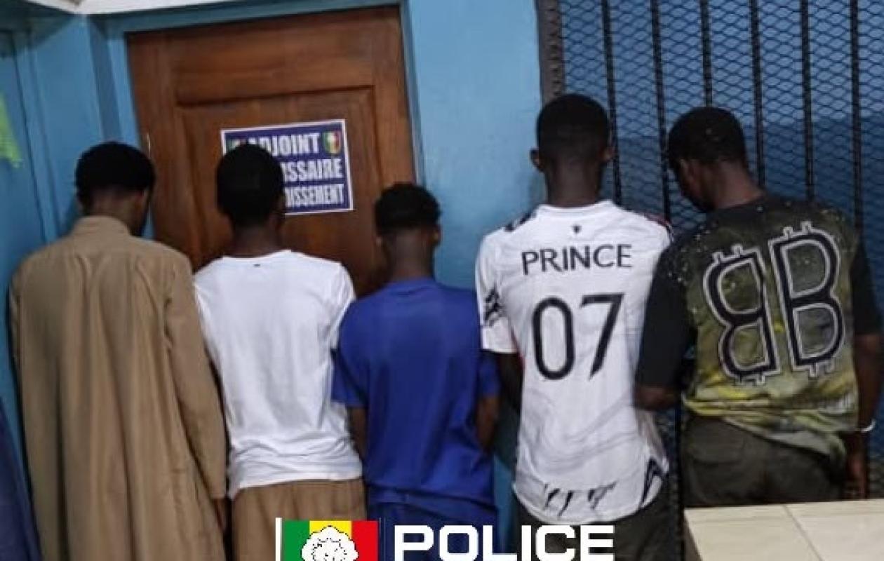 Agression au tournevis à Grand-Yoff : Un vigile entre la vie et la mort, cinq suspects sous les verrous