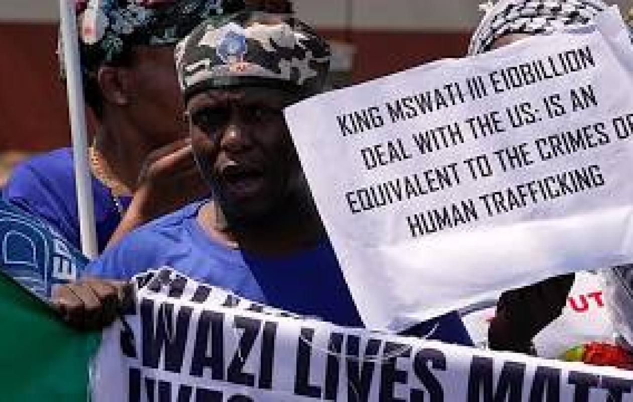 Un quatrième groupe de personnes expulsées des États-Unis arrive en Eswatini
