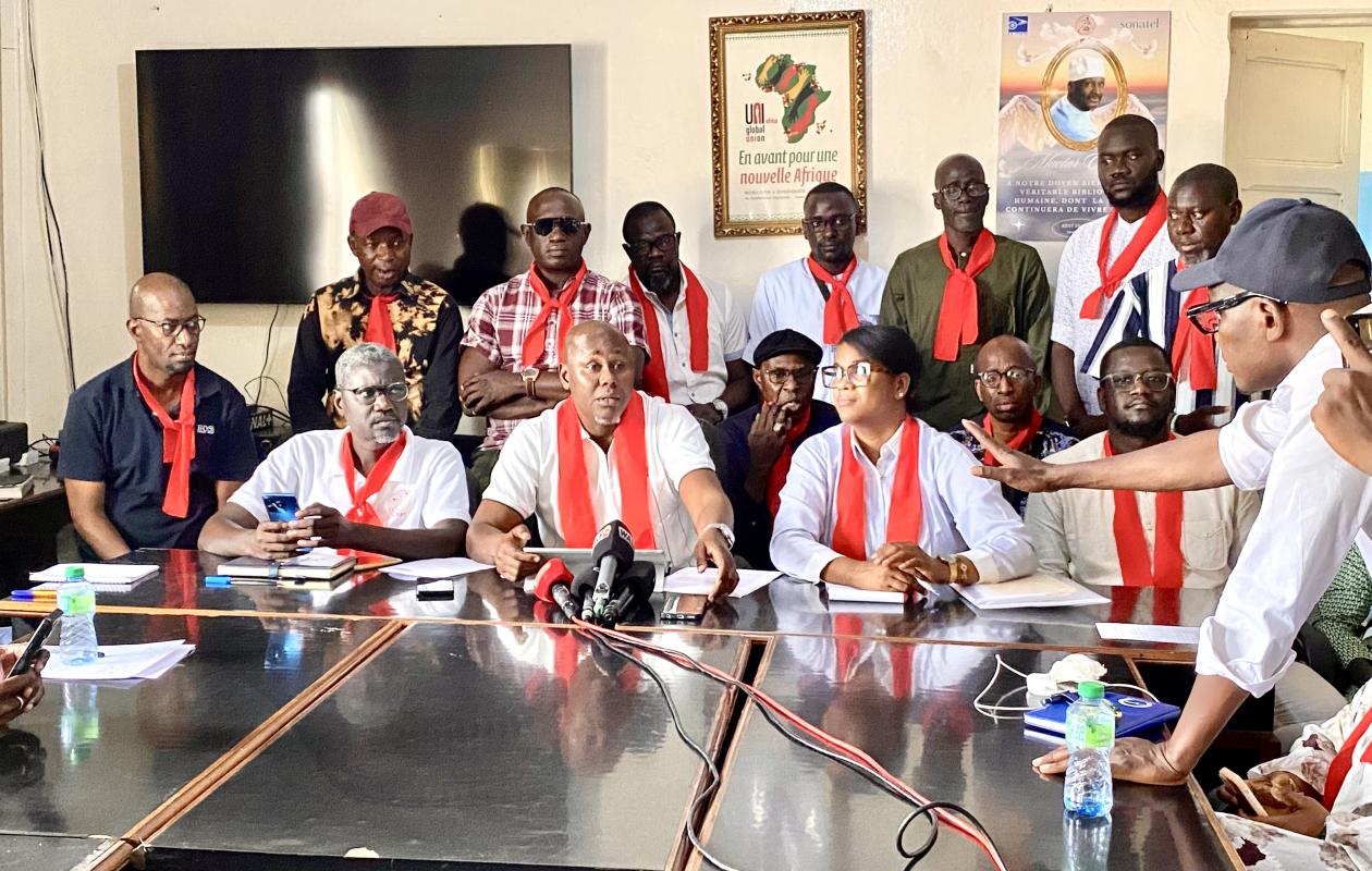 Ibrahima Sarr (SNTPT) sur la crise de La Poste : «Avant, le problème c’était la politique. Aujourd’hui, c’est l’oubli»