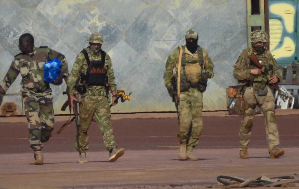 Mali: indépendantistes touareg et jihadistes attaquent un convoi de mercenaires russes et de militaires