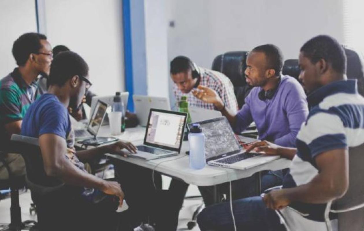 Marché de l'emploi : 79 % des contrats enregistrés au Sénégal sont précaires (RASTE 2025)