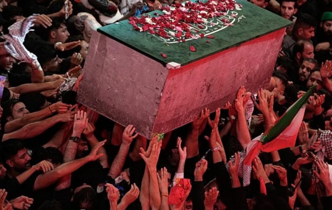 Iran : Ali Khamenei inhumé à Mashhad, Mojtaba absent des prières