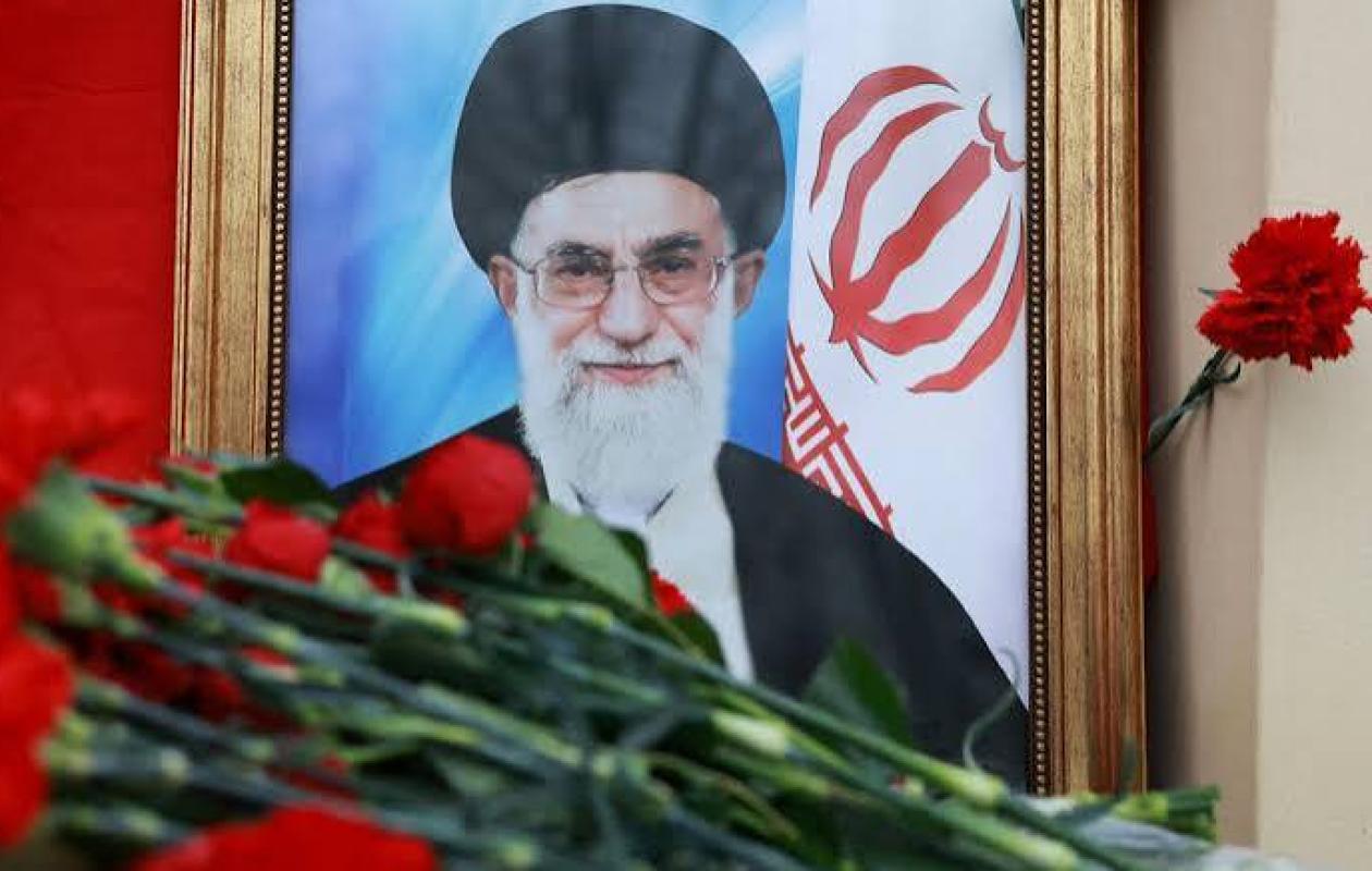 Mort de Khamenei : Macron, Trump et Netanyahu sur une « liste de vengeance » publiée par un journal iranien