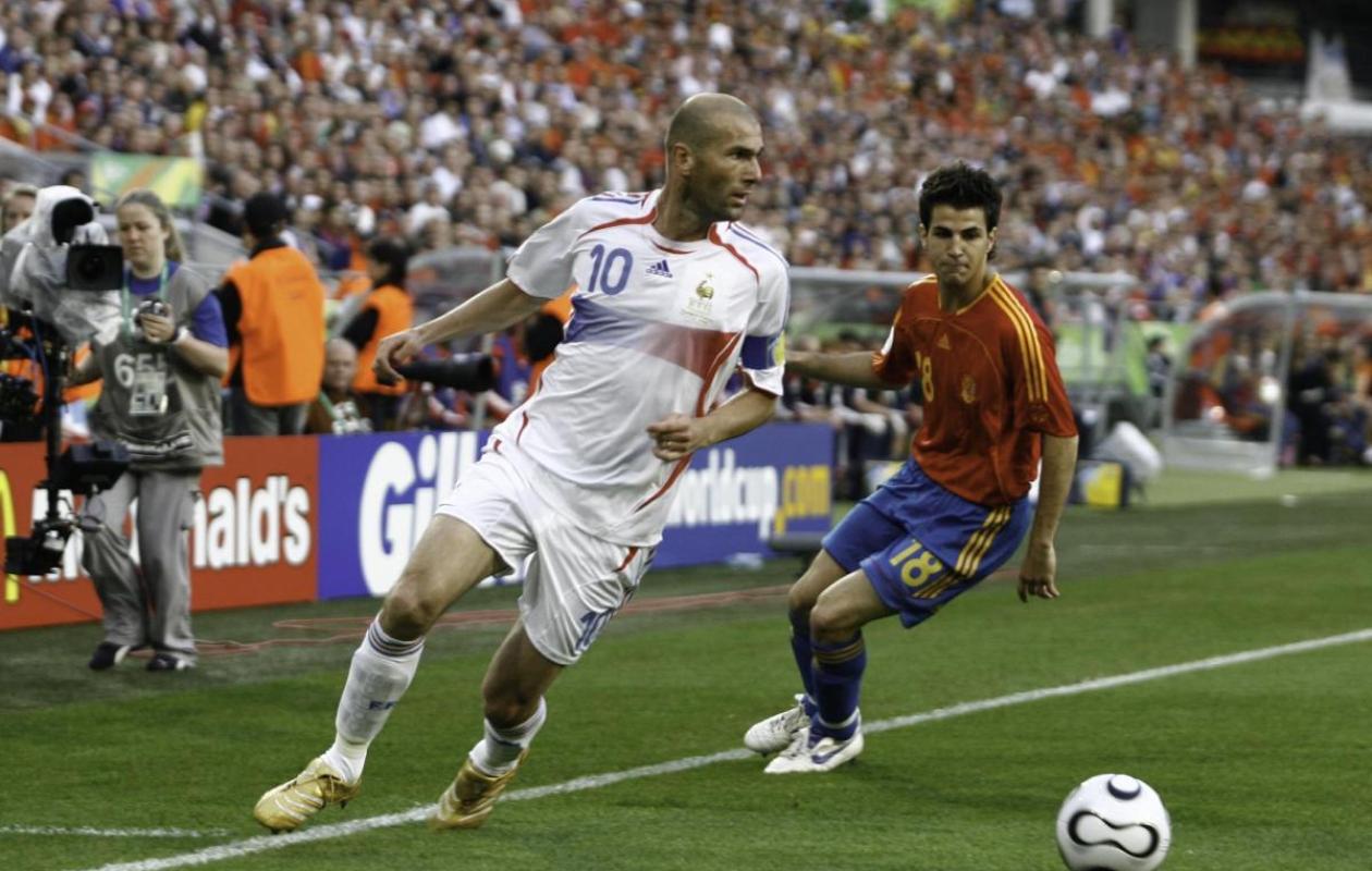 Mondial-2026: Il y a 20 ans, quand l'Espagne voulait "mettre Zidane à la retraite"