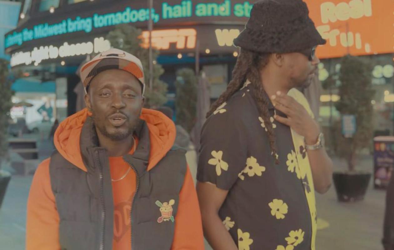 AJOOLA feat GUNMAN XUMAN - MOULA