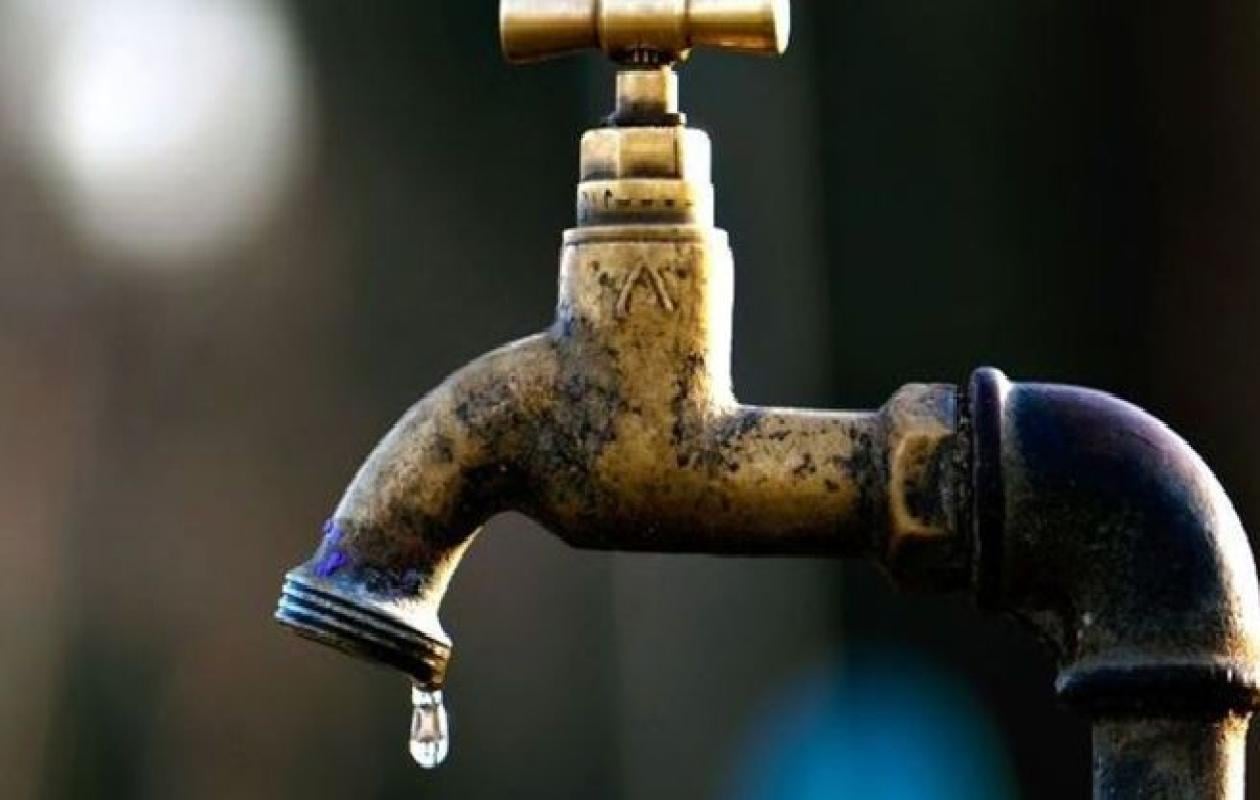 "Pas une goutte d'eau" : Podor étouffe sous la chaleur, les habitants à bout de patience exigent des explications de Sen'Eau