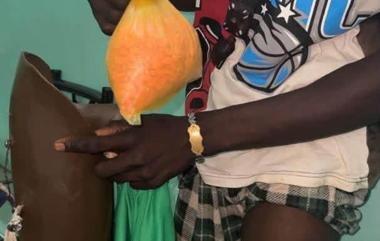 Trafic de drogues à Karang: 1 590 comprimés d’ecstasy interceptés, cachés dans une prothèse de jambe