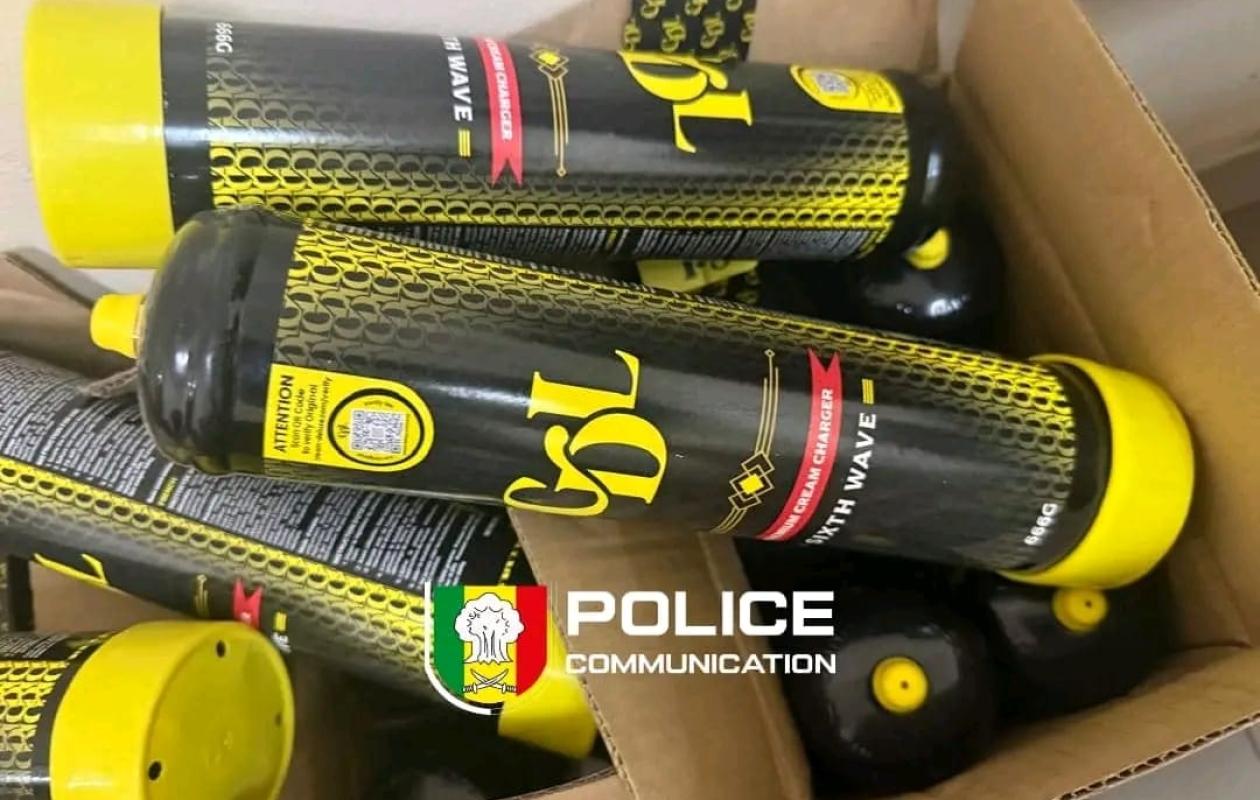 Dakar : La DIC fait tomber un présumé réseau de trafic de “ballon”, 96 bouteilles de protoxyde d’azote et de la MD saisies