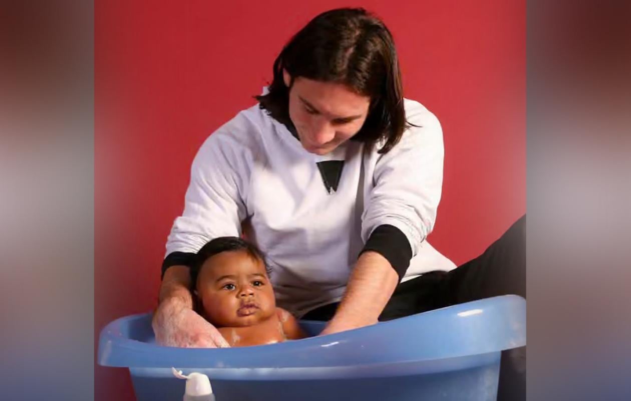Quand Messi donnait le bain au bébé Lamine Yamal avant de l'affronter en finale du Mondial