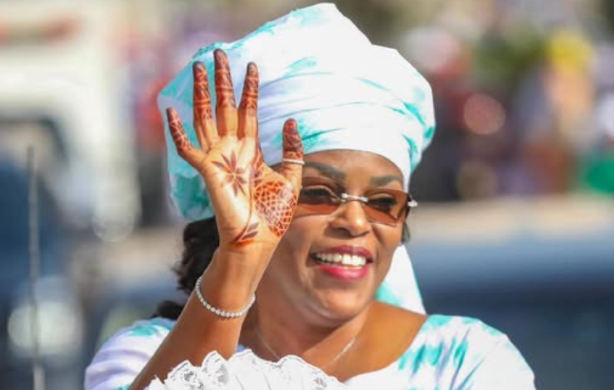 Macky Sall à Dakar : Marième Faye, le show et les taximen