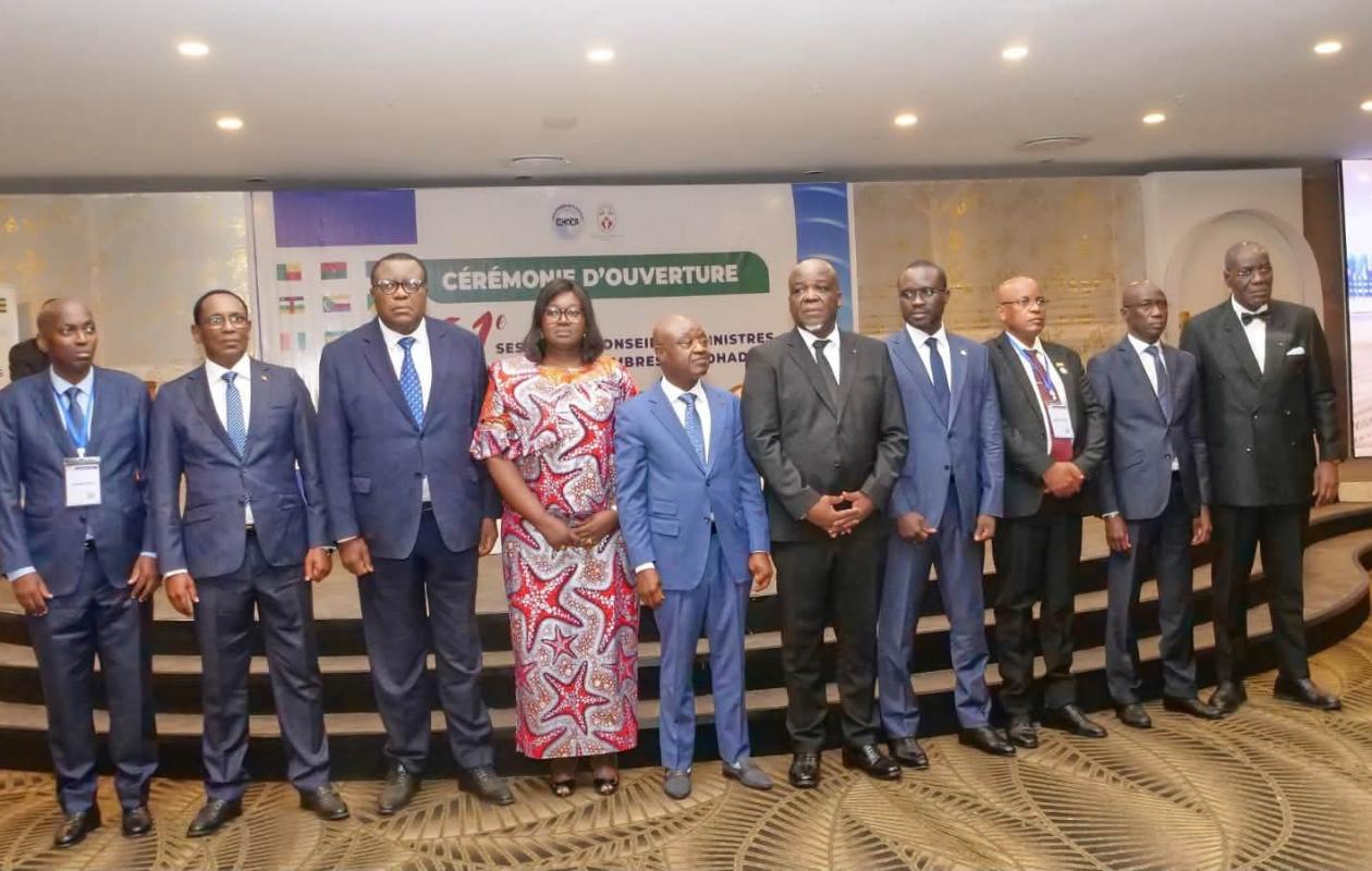 ohada-la-s-n-galaise-h-l-ne-sarr-lue-juge-la-cour-commune-de