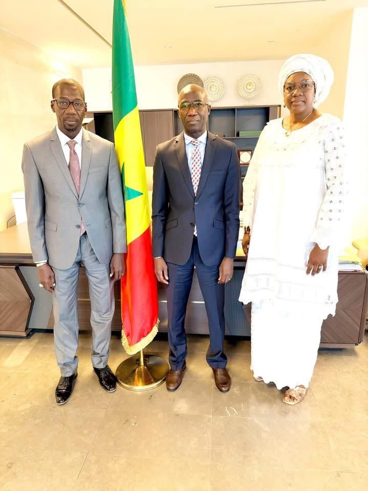 A General Justice : Le ministre Me Moussa Sarr reçoit le nouveau Directeur ...