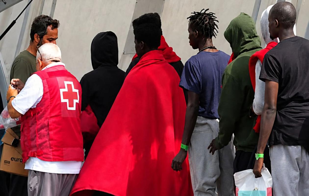 Canaries : 152 migrants transférés d'El Hierro vers Tenerife pour désengorger les centres d'accueil