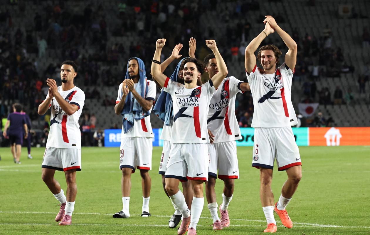 Ligue 1 : renversant à Strasbourg, le PSG s'empare de la tête, Lille cale face à Brest