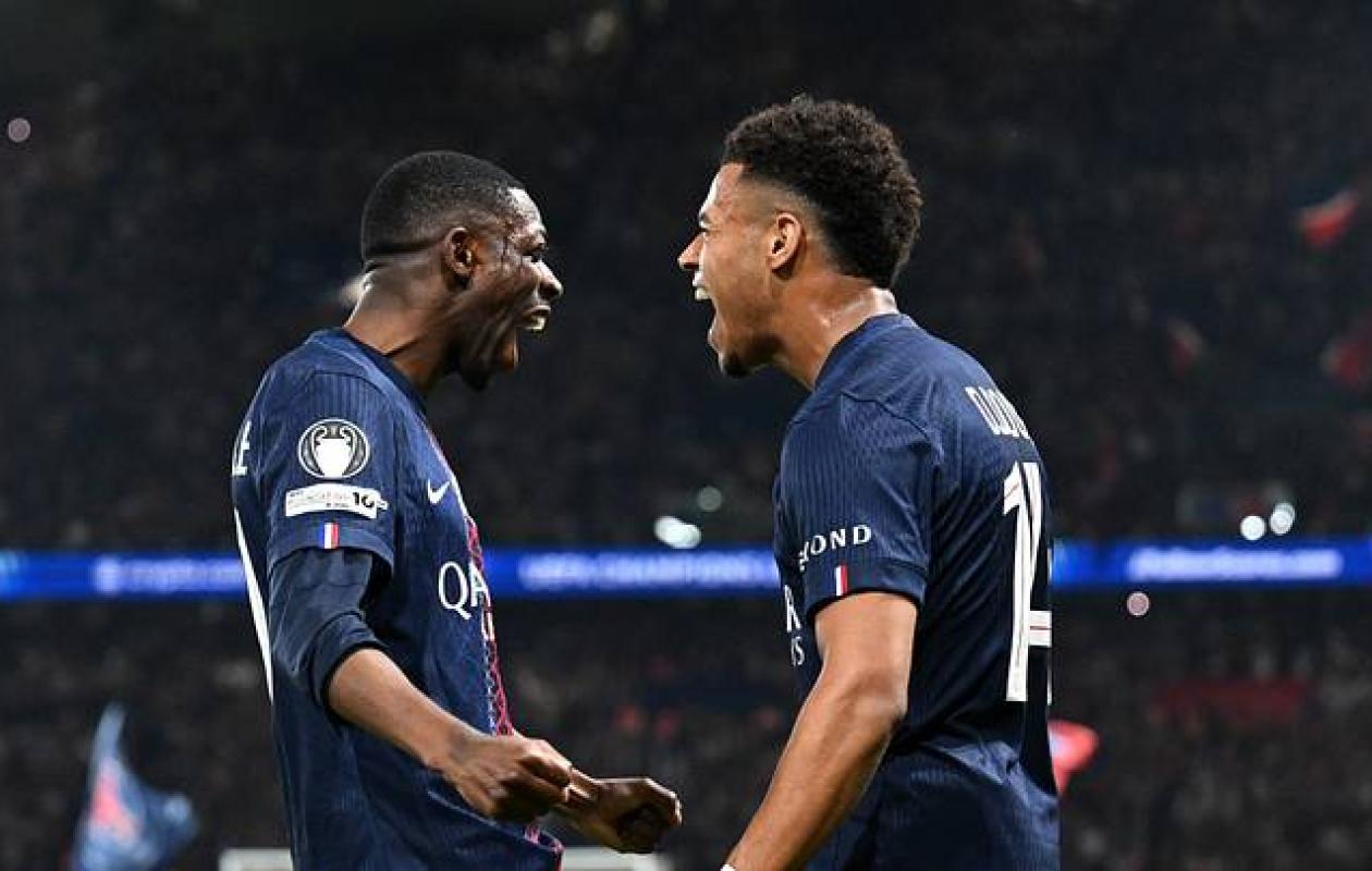 Ligue des champions : le PSG bat le Barça, Liverpool renverse Villarreal