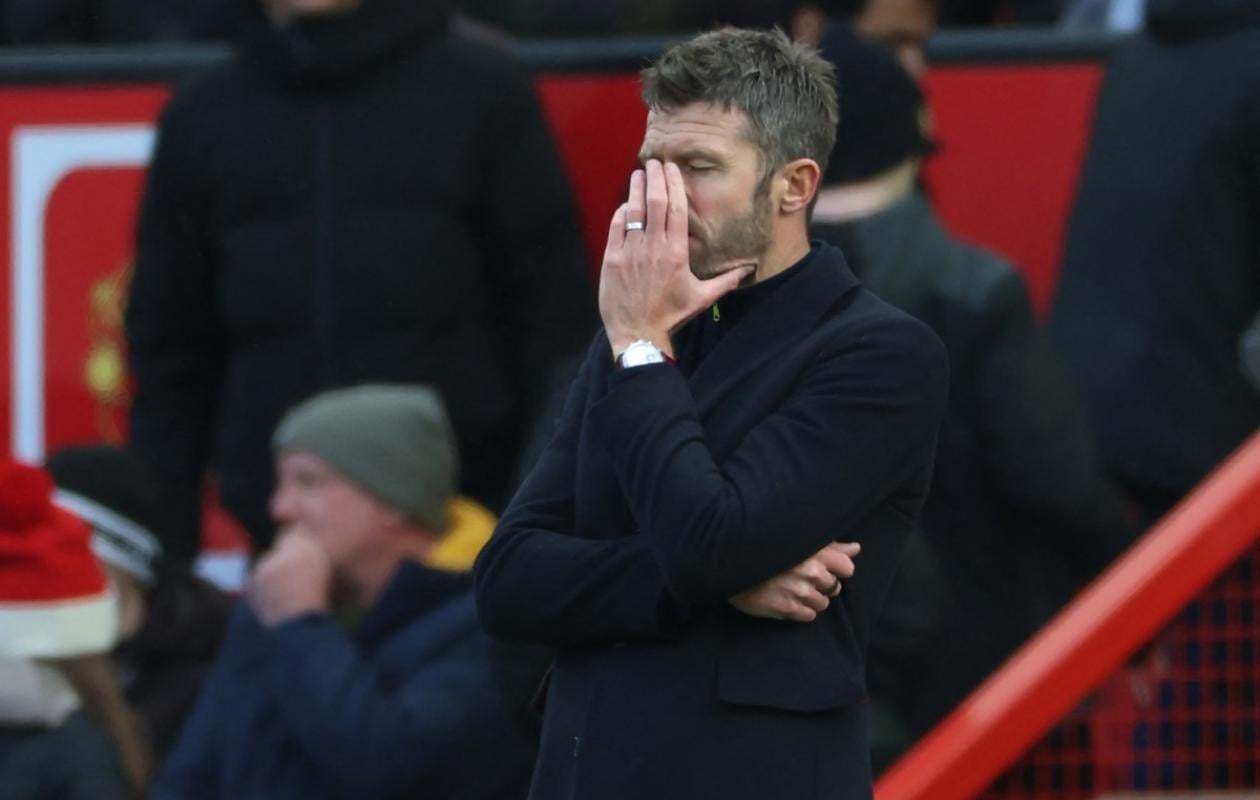 Premier League : Manchester United humilié par Bournemouth, Carrick sur la sellette ; Liverpool domine Brighton